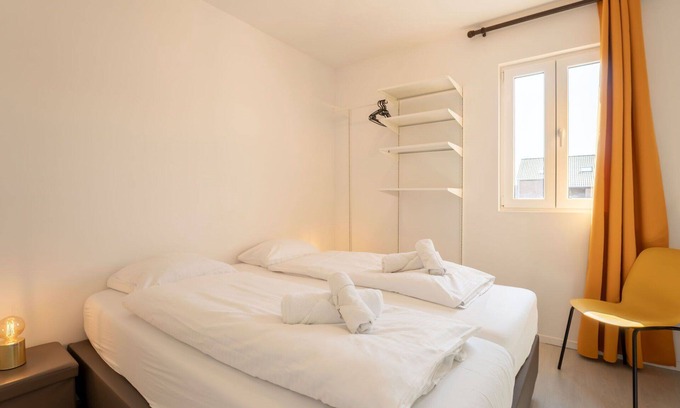 Klemskerke House | Beautiful apartment in villa for 4 guests with A/C, WIFI, TV, terrace and pets allowed
