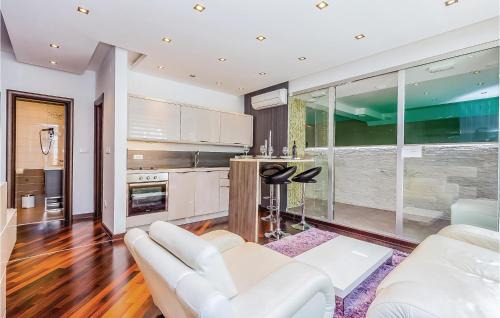 Selce Apartment | Beautiful Apartment In Crikvenica