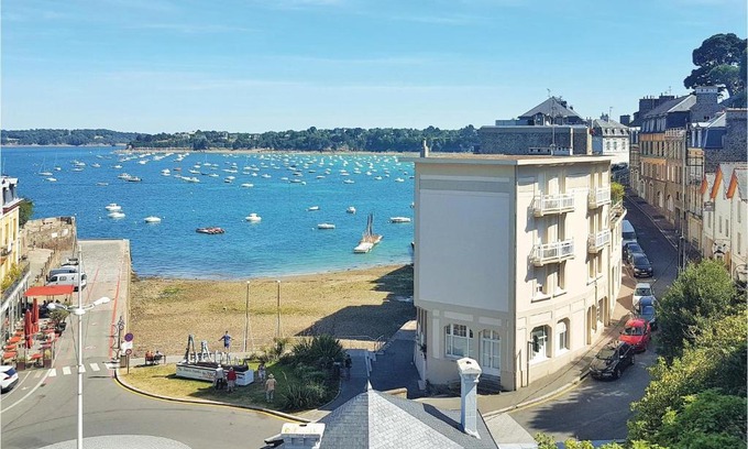Dinard Apartment | Beautiful apartment in Dinard w/