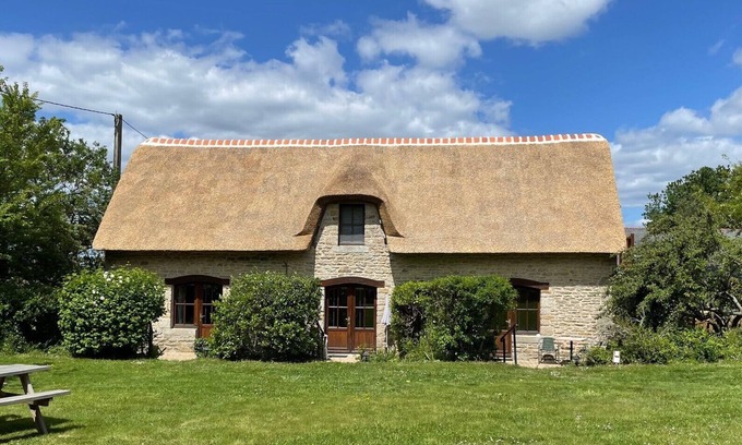 Plomeur Cottage | Beautiful apartment in a renovated farmhouse.