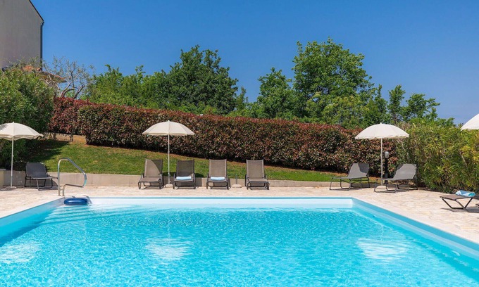 Baredine House | Beautiful apartment in villa with pool, WIFI, A/C, TV, terrace, panoramic view and parking