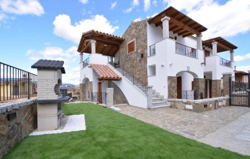 Castiadas Apartment | Beautiful Apartment In Olia Speciosa