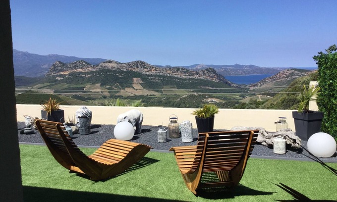 Barbaggio House | Beautiful apartment with view over the Bay of St Florent