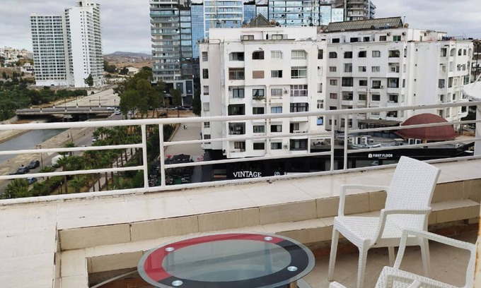 Malabata Apartment | Beautiful apartment with sea view close to all attractions caffes and chic restaurant