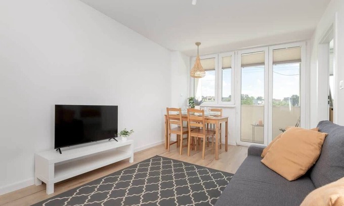 Wzgorze Swietego Maksymiliana Apartment | Beautiful Apartment with Balcony | 2 Bedrooms