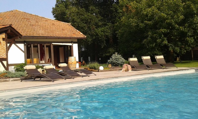Mimizan House | Beautiful Barn ALL COMFORT - PRIVATE swimming pool, not overlooked - IN QUIET AREA