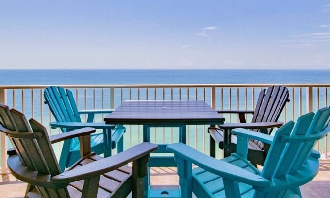 Orange Beach Condo | Beautiful beach front luxury condo! Walk to dine!