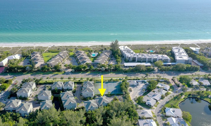 Whitney Beach House | Beautiful Beach Longboat Key Townhouse