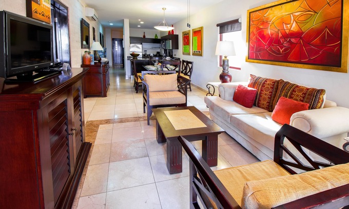 Downtown Condo | Beautiful Beachfront Condo in the Heart of Playa Del Carmen!