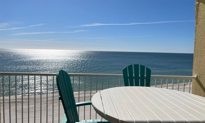 Orange Beach Condo | Beautiful Beachfront 3BR Bunk Room! Summer House 802B - The Pelican Perch