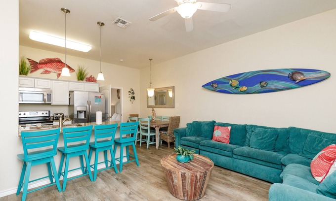 Corpus Christi House | Beautiful Beachside Townhouse w/Gulf Views, Across the street from the Beach
