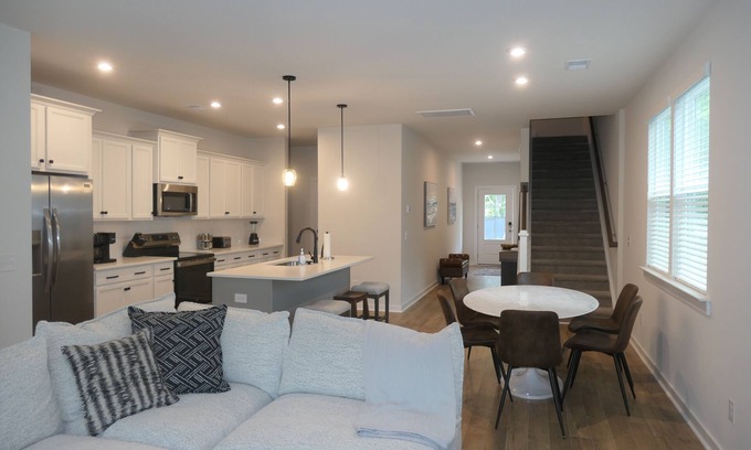 Bluffton House | Beautiful Bluffton Home - Close to all