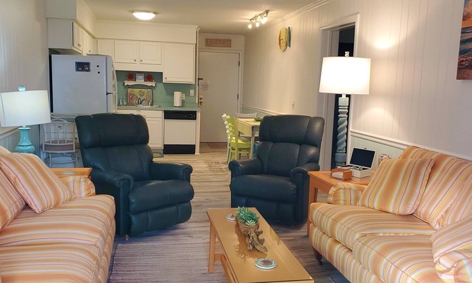 Myrtle Beach Condo | Beautiful , Bright and Updated FIRST FLOOR Condo with Wonderful Ocean View !