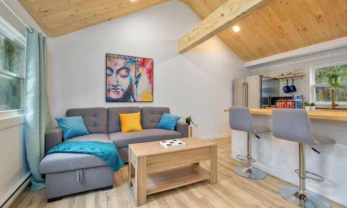 Cape Breton Regional Municipality Cabin | Beautiful cabin close to golf, skiing, marina and city. (Dog friendly)