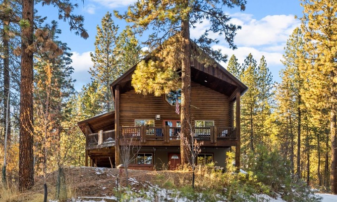 Garden Valley Cabin | Beautiful Cabin on the HIll - Private, Hot Tub, Pet Friendly