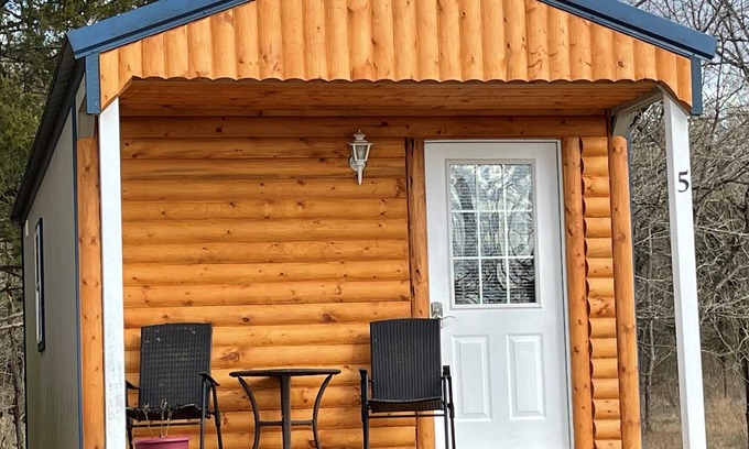 Waynesville Cabin | Beautiful Cabin Sleeps 2