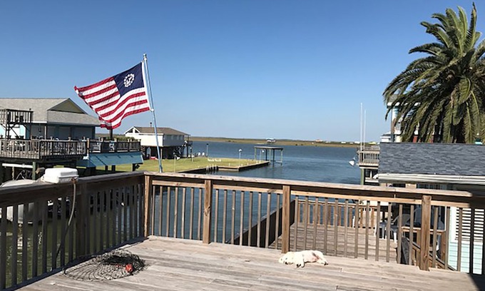 San Luis House | Beautiful Canal Home at San Luis Pass in Treasure Island