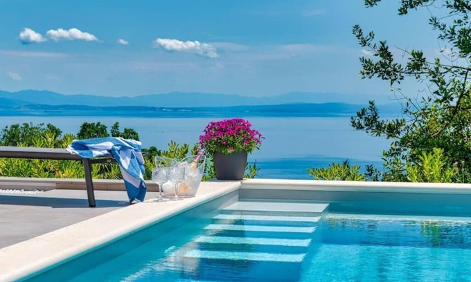 Pobri Villa | Beautiful Casa Marta offers everything that you need for your dream vacation .