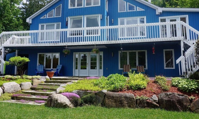 Sainte-Adele Cottage | Beautiful chalet with amazing view, hot tub,hiking,ski,privacy