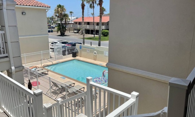 South Padre Island Condo | Beautiful Condo - Very short walk to the Beach!