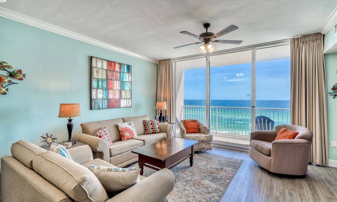Panama City Beach Resort | Beautiful Condo! Low 6th floor ~ Labor Day Weekend open!