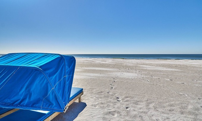 Indian Shores Condo | Beautiful Condo By The Beach