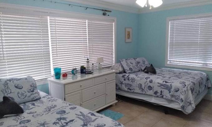 Madeira Beach Condo | Beautiful condo for families, couples, and friends.
