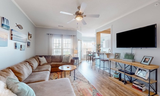 Villages of Five Points Condo | Beautiful condo near ocean with pool, fast WiFi, central AC & washer/dryer