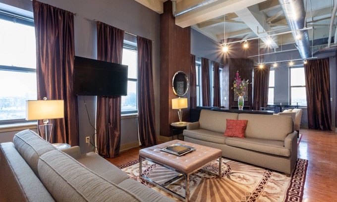 Downtown Niagara Falls Condo | Beautiful condo overlooking Niagara Falls state park