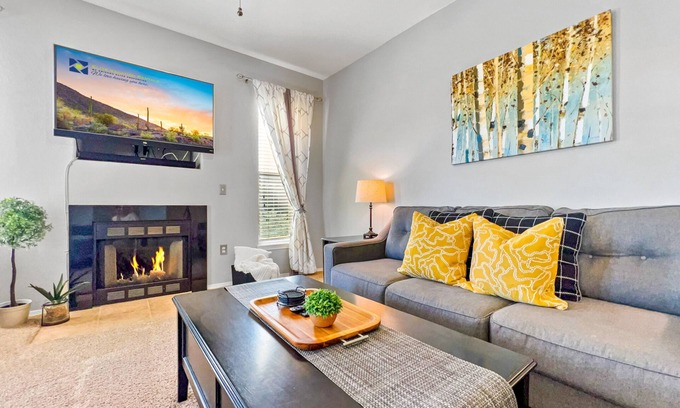 Litchfield Park House | Beautiful Condo with Pool, Spa and One Car Garage!