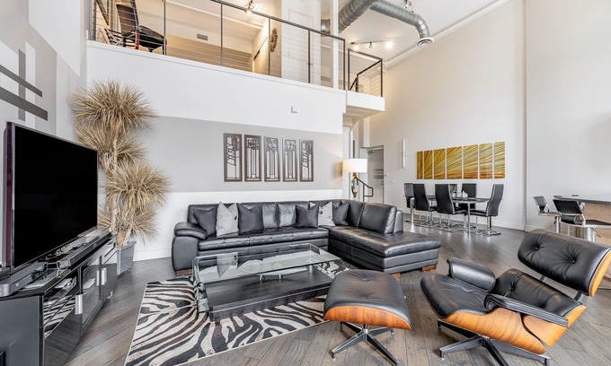 Brown and Stetson Business Condo | Beautiful, contemporary loft located in the heart of Scottsdale
