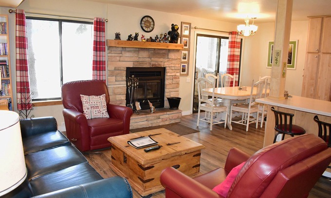 Mammoth Lakes Condo | Beautiful corner unit #133 is open and inviting -close to the shuttle and Village at Mammoth