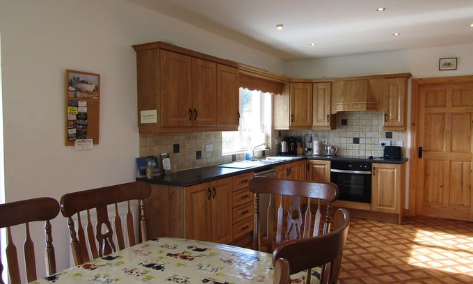 Lecemy House | Beautiful cottage, Lough Eske - near Harveys Point Hotel & Lough Eske Castle