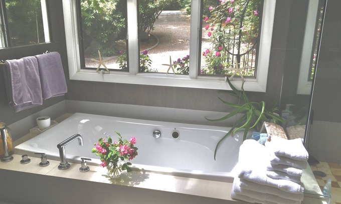 New Seabury House | Beautiful country home near beach in New Seabury on Cape Cod awaits you.