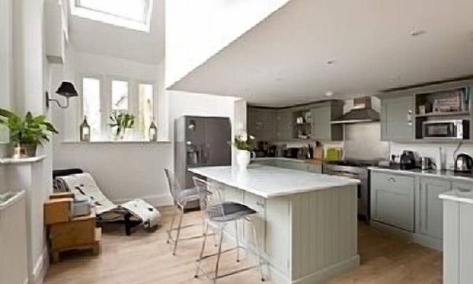 Winchelsea House | Beautiful Country House, Period Features, Modern Decor, Great Entertaining Space