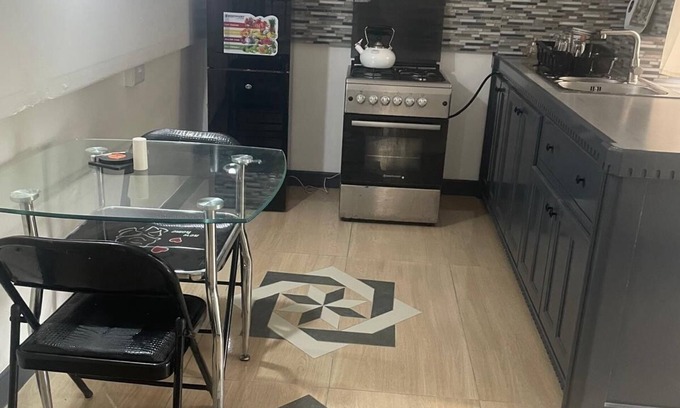 Salisbury Apartment | Beautiful Cozy Private Studio with WiFi in Charming Salisbury