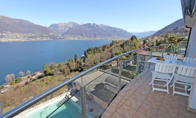 Vairano Apartment | Beautiful duplex apartment with stunning views of the lake
