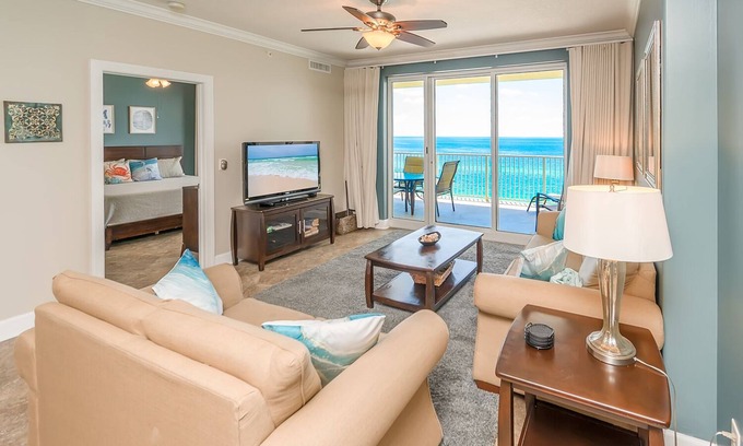 Panama City Beach Condo | Beautiful Deja Blue 2br 2ba Beach front with Amazing Views