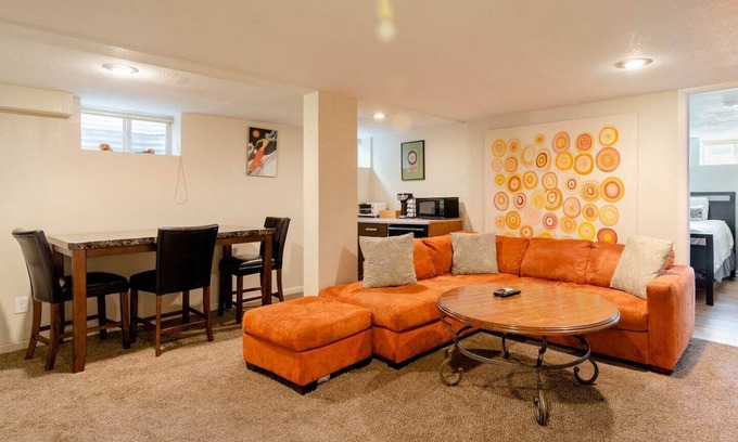 North Park Hill Apartment | Beautiful Denver Park Hill 2 BR condo