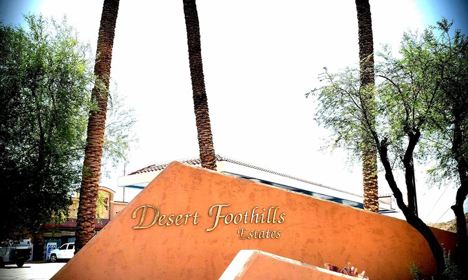 Bullhead City House | Beautiful Desert Oasis