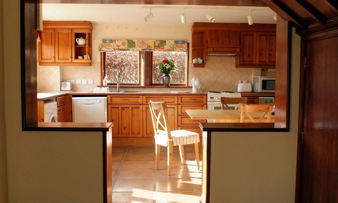Wing Cottage | Beautiful detached sandstone cottage in a quiet rural situation.