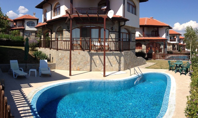 Aheloy Villa | BEAUTIFUL DETACHED VILLA WITH PRIVATE SWIMMING POOL, BULGARIA