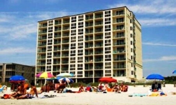 Crescent Beach Condo | Beautiful Direct Oceanfront End Unit Condo - Close to restaurants/entertainment