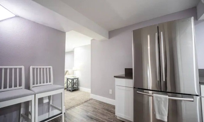 Hilltop Apartment | Beautiful Downtown Tacoma Home Unit 2