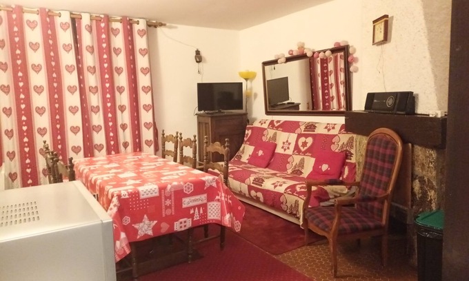 Pla d'Adet Apartment | Beautiful DUPLEX (48m2) Balcony, Superb valley view, 100m Ski slopes, classified 2 *