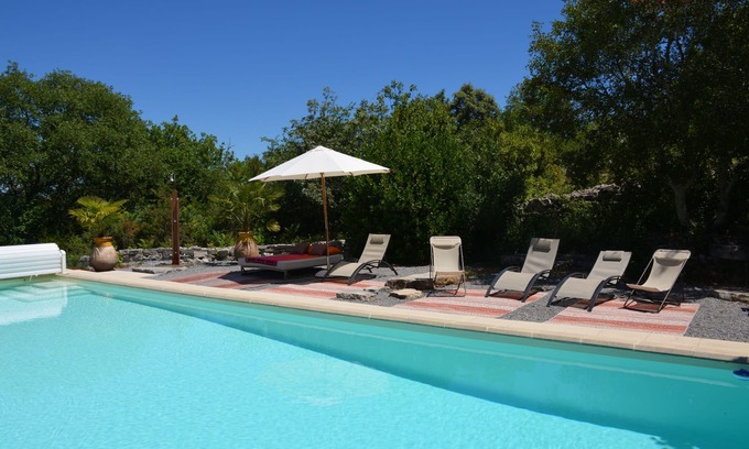 Les Vans House | Beautiful eighteenth mas on private grounds 3 ha, 5X12 m pool, Les Vans 5 minutes