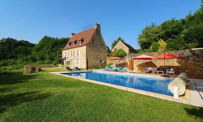 Saint-Andre-dAllas House | BEAUTIFUL FULLY RENOVATED FRENCH FARMHOUSE WITH HEATED POOL, 5KM FROM SARLAT