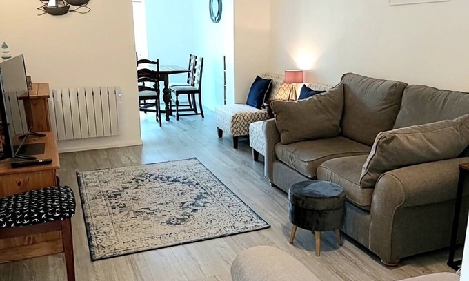 Crafthole House | Beautiful family sized holiday home 1 minute from the beach