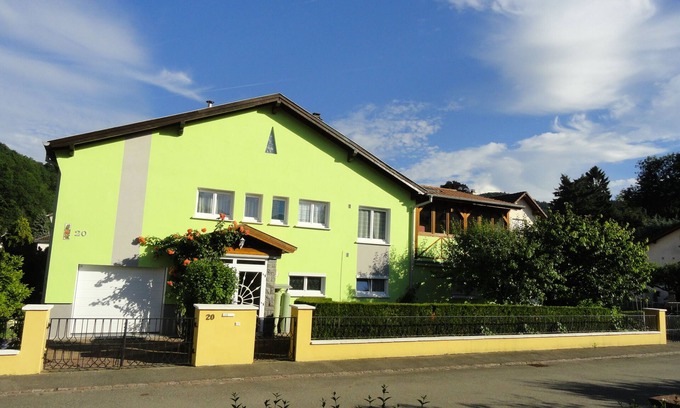 Kaysersberg-Vignoble Cottage | Beautiful 3-star gite for 4 people, can accommodate up to 6 people.