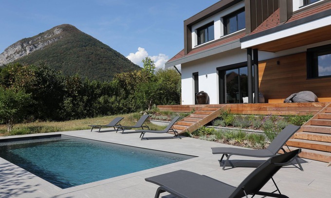 Menthon-Saint-Bernard House | Beautiful new villa - great views on lake and mountains - quiet environment